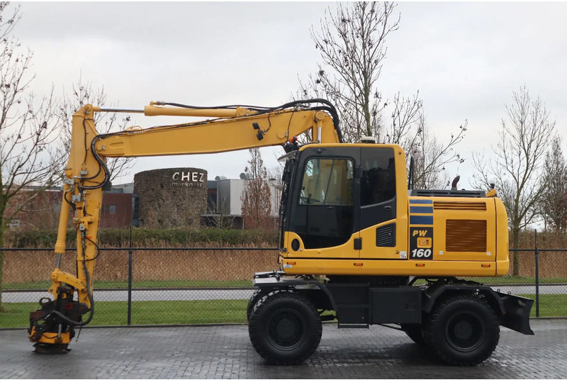 Komatsu PW 160-10 | ROTOTILT | NEW TIRES - Hjulgravemaskine: billede 1 Komatsu PW 160-10 | ROTOTILT | NEW TIRES - Hjulgravemaskine: billede 1