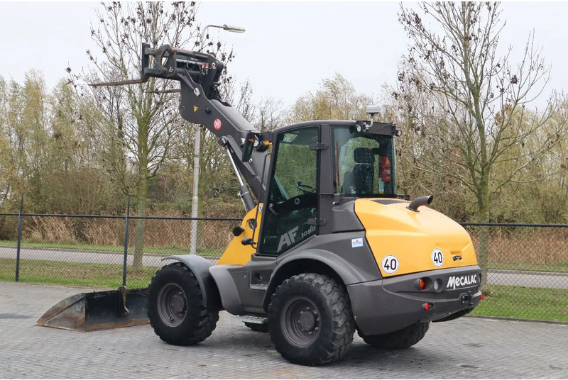 Mecalac AF 1050 | BUCKET | FORKS | HYDR. QUICK COUPLER - Gummihjulslæsser: billede 3 Mecalac AF 1050 | BUCKET | FORKS | HYDR. QUICK COUPLER - Gummihjulslæsser: billede 3