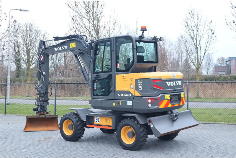 Volvo EW 60 E | DEMO | 30 KM/H | ROTOTILT + GRIPPER | BUCKET - Hjulgravemaskine: billede 3 Volvo EW 60 E | DEMO | 30 KM/H | ROTOTILT + GRIPPER | BUCKET - Hjulgravemaskine: billede 3