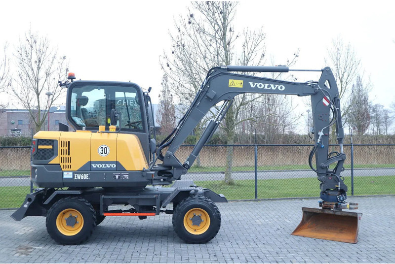 Volvo EW 60 E | DEMO | 30 KM/H | ROTOTILT + GRIPPER | BUCKET - Hjulgravemaskine: billede 4 Volvo EW 60 E | DEMO | 30 KM/H | ROTOTILT + GRIPPER | BUCKET - Hjulgravemaskine: billede 4