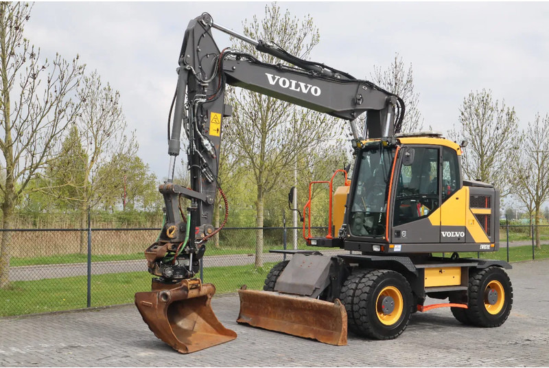 Volvo EWR 170 E | ROTOTILT | BUCKET | DOZERBLADE | TRAILER HYDR - Hjulgravemaskine: billede 2 Volvo EWR 170 E | ROTOTILT | BUCKET | DOZERBLADE | TRAILER HYDR - Hjulgravemaskine: billede 2