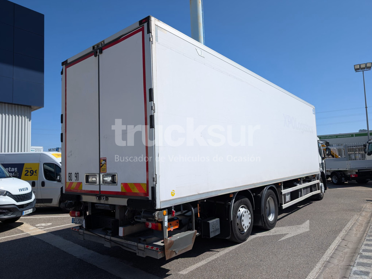 RENAULT D320.26 ejes 6x2*4 - Kølevogn lastbil: billede 4 RENAULT D320.26 ejes 6x2*4 - Kølevogn lastbil: billede 4