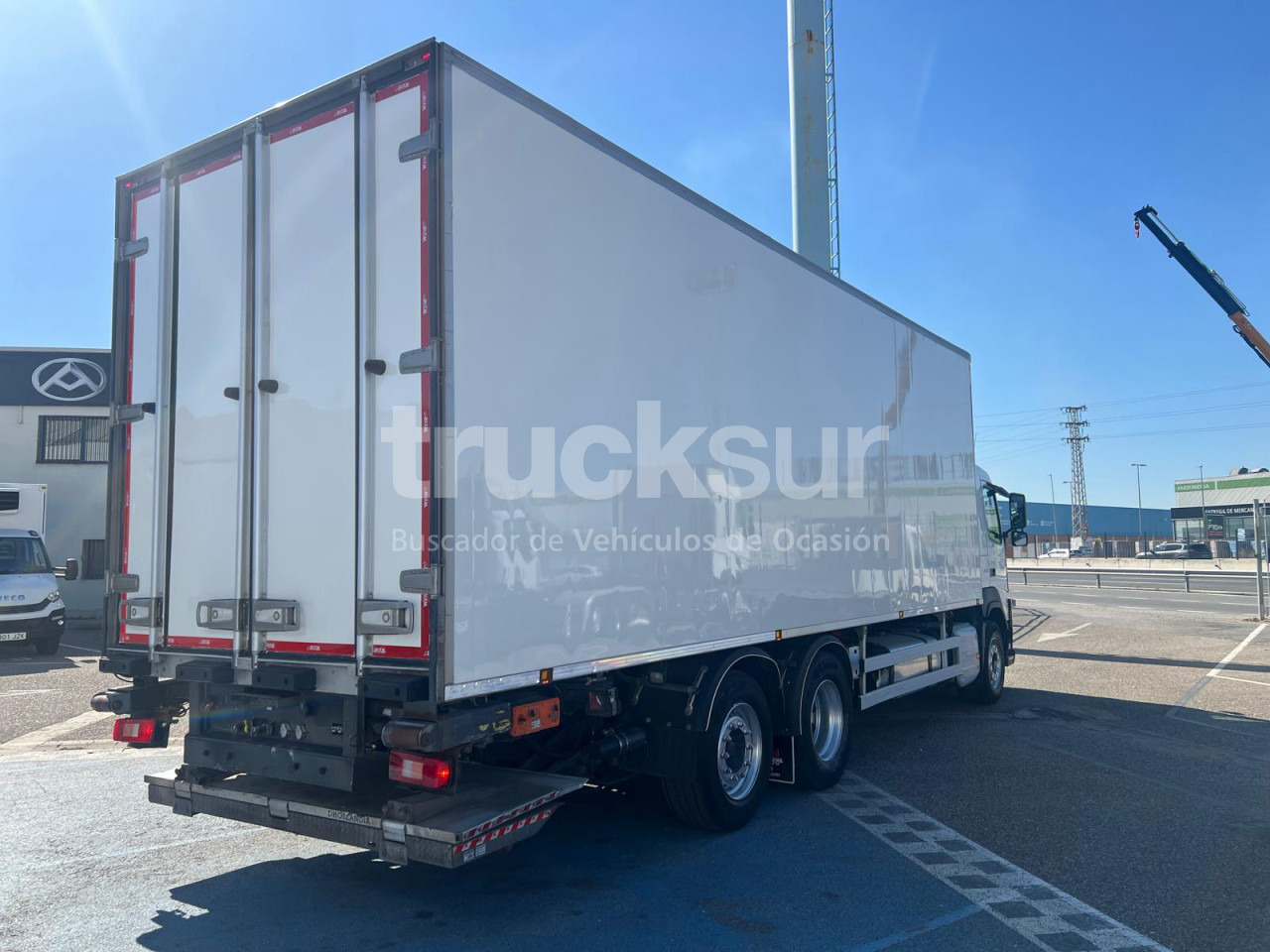 VOLVO FM450 ejes 6x2*4 - Kølevogn lastbil: billede 3 VOLVO FM450 ejes 6x2*4 - Kølevogn lastbil: billede 3