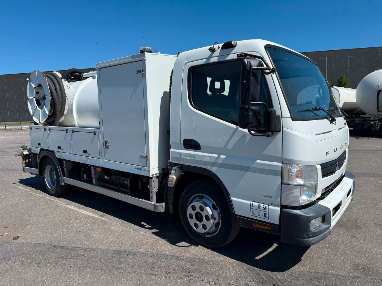 FUSO Canter 9C18 Duonic Rioned 3500 l. Kombi Euro 6 - Slamsugemaskine: billede 2 FUSO Canter 9C18 Duonic Rioned 3500 l. Kombi Euro 6 - Slamsugemaskine: billede 2