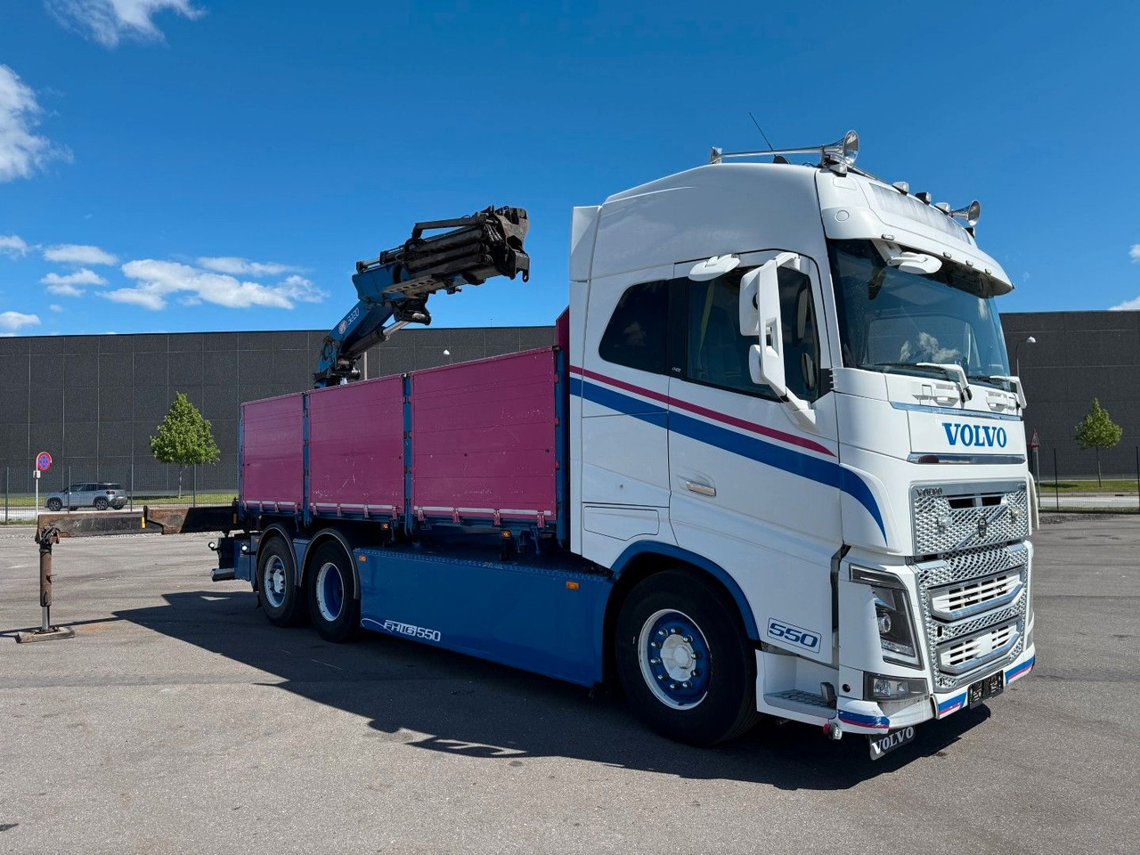 Volvo FH 16.550 6x24 / Crane HMF 3220K4 Euro 6 - Lastbil med kran: billede 3 Volvo FH 16.550 6x24 / Crane HMF 3220K4 Euro 6 - Lastbil med kran: billede 3