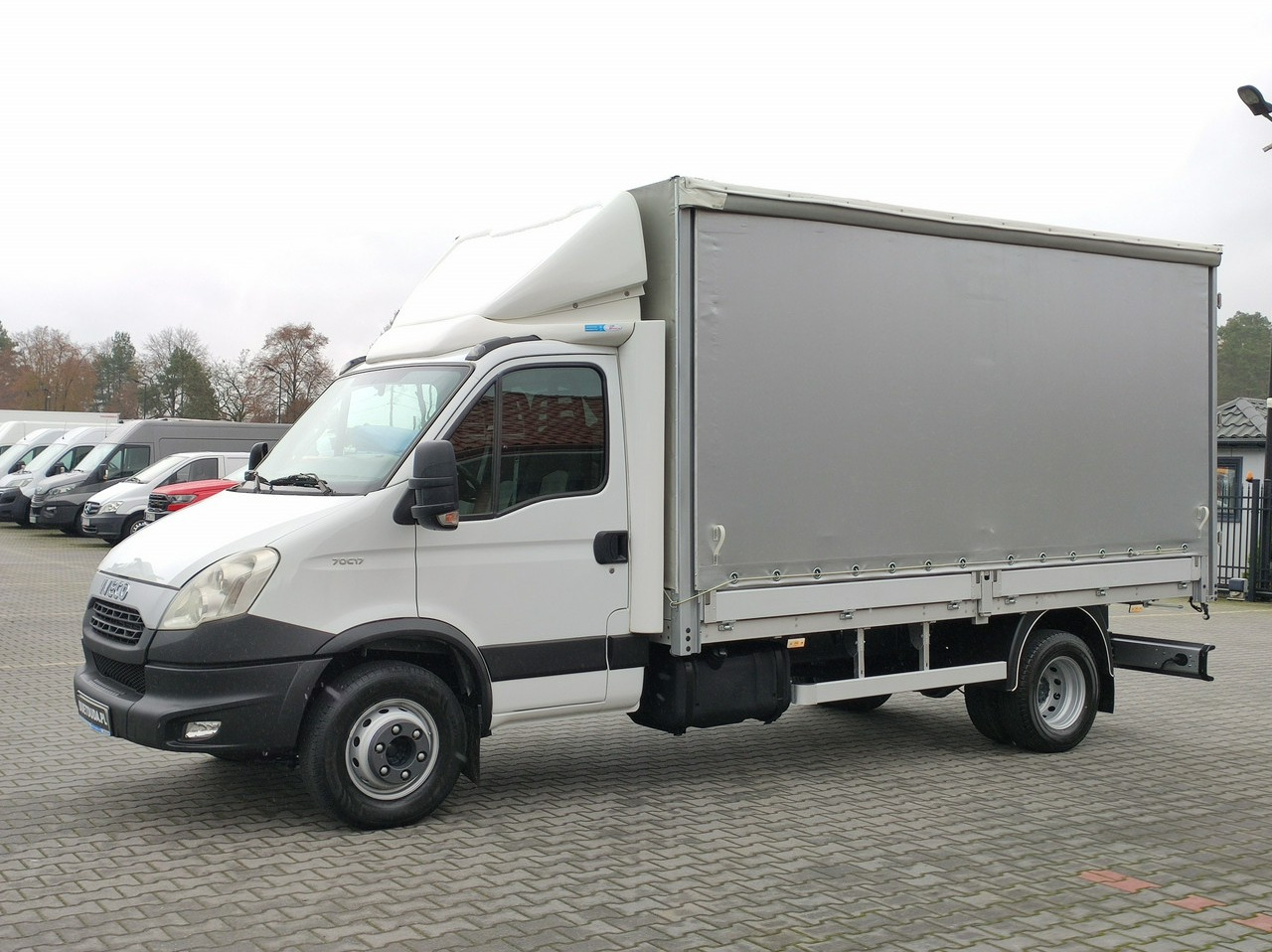 Iveco Daily 70C17 Firana Tył Drzwi Zadbany w Pełni Sprawny Super Stan - Varebil med presenning: billede 2 Iveco Daily 70C17 Firana Tył Drzwi Zadbany w Pełni Sprawny Super Stan - Varebil med presenning: billede 2