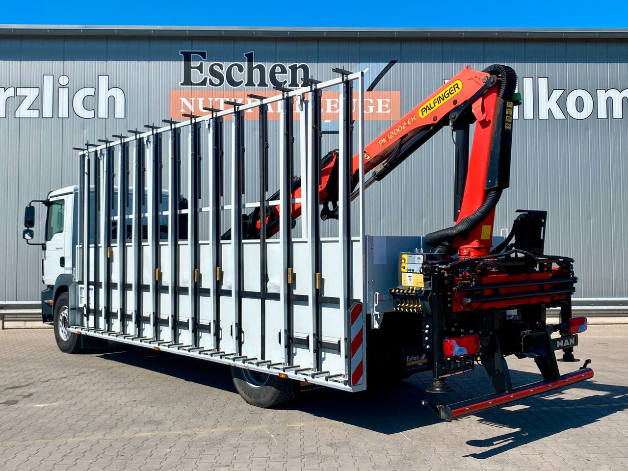 MAN TGM 18.290| Glas/HEGLA*PK12002*Funk*3x Sitze*AHK - Lastbil med lad, Lastbil med kran: billede 4 MAN TGM 18.290| Glas/HEGLA*PK12002*Funk*3x Sitze*AHK - Lastbil med lad, Lastbil med kran: billede 4
