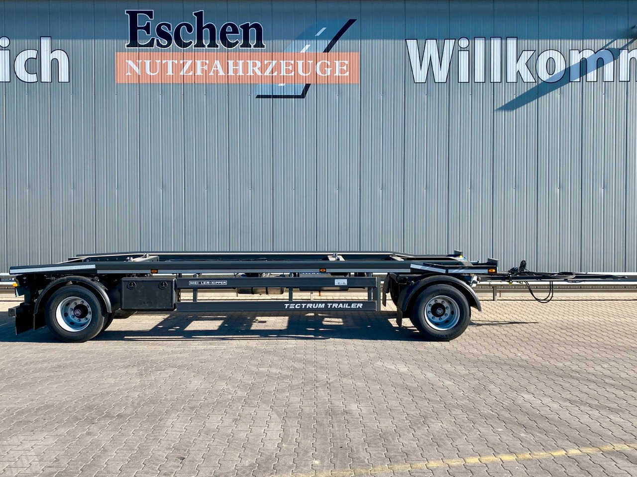Meiller MG 18 ZO 5,4 NEU*Rückfahrkamera*Werkzeugkasten Meiller MG 18 ZO 5,4 | NEU*Rückfahrkamera*Werkzeugkasten - Kroghejsvogn/ Skip loader anhænger: billede 5 Meiller MG 18 ZO 5,4 NEU*Rückfahrkamera*Werkzeugkasten Meiller MG 18 ZO 5,4 | NEU*Rückfahrkamera*Werkzeugkasten - Kroghejsvogn/ Skip loader anhænger: billede 5