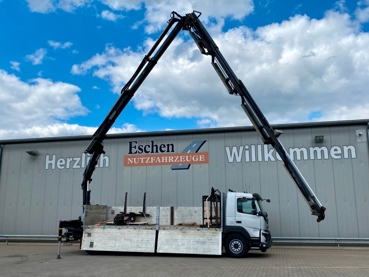 Volvo FMX 420 8x4 | Fassi F255AC2.24XE*FUNK*Fly-Jib*AC - Lastbil med lad, Lastbil med kran: billede 1 Volvo FMX 420 8x4 | Fassi F255AC2.24XE*FUNK*Fly-Jib*AC - Lastbil med lad, Lastbil med kran: billede 1