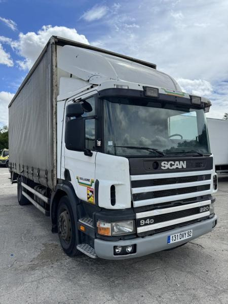 Scania 94 D220 - Lastbil med presenning: billede 2 Scania 94 D220 - Lastbil med presenning: billede 2