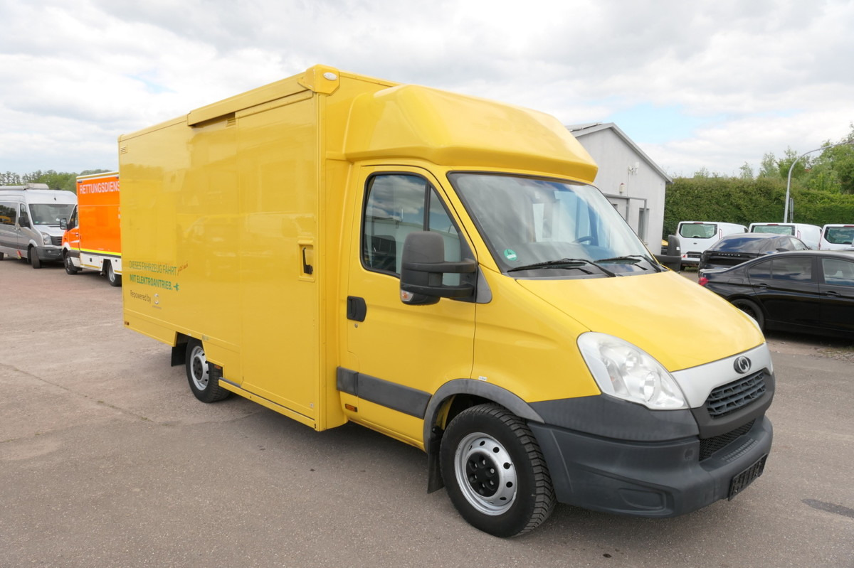 IVECO Daily 35 S11 C30C ELEKTRO COC Umbau Firma Orten - Varebil med kasse, El-varebil: billede 2 IVECO Daily 35 S11 C30C ELEKTRO COC Umbau Firma Orten - Varebil med kasse, El-varebil: billede 2