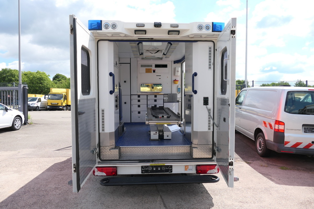 MERCEDES-BENZ Sprinter 519 CDI Klima Krankenwagen Fahrtec Aufb - Ambulance: billede 5 MERCEDES-BENZ Sprinter 519 CDI Klima Krankenwagen Fahrtec Aufb - Ambulance: billede 5