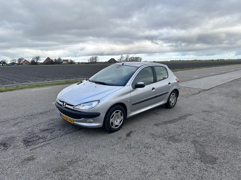 Peugeot 206 - Bil: billede 1 Peugeot 206 - Bil: billede 1