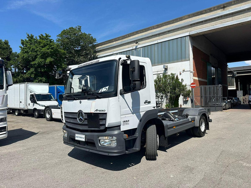 Mercedes-Benz Atego 13.23 - Lastbil chassis: billede 1 Mercedes-Benz Atego 13.23 - Lastbil chassis: billede 1