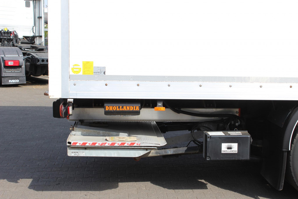 Daf LF 290 Koffer Klima LDW Rolltor LBW 298Tkm - Lastbil: billede 4 Daf LF 290 Koffer Klima LDW Rolltor LBW 298Tkm - Lastbil: billede 4