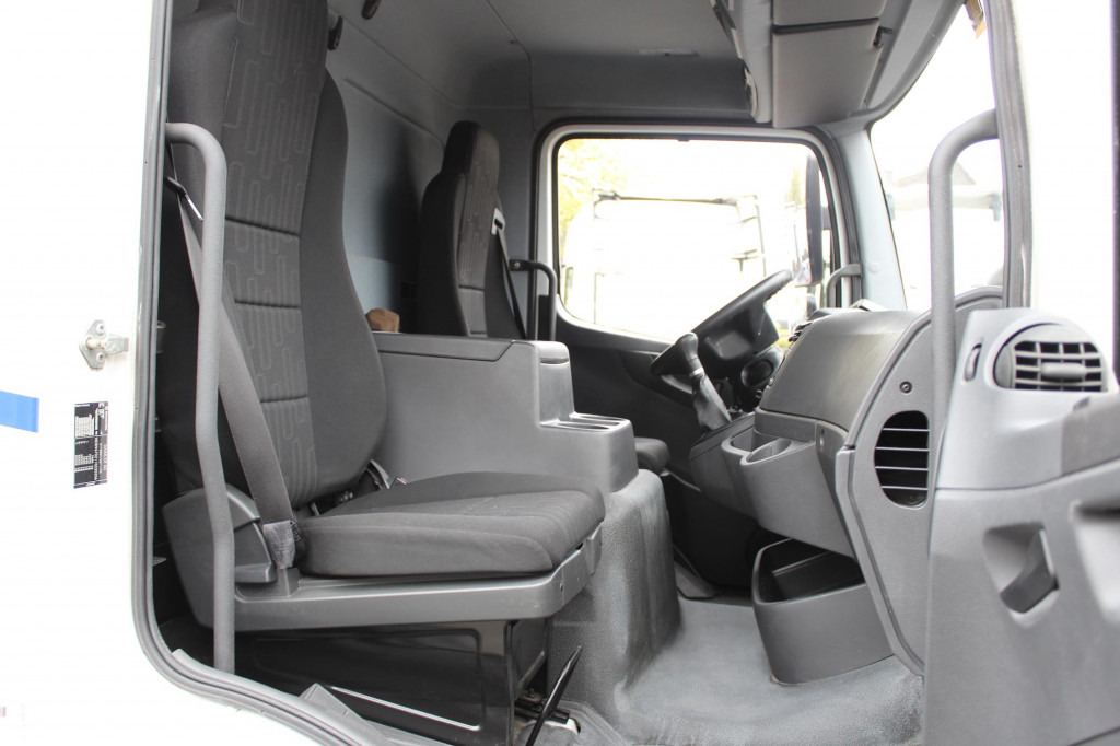 Mercedes-Benz Atego 818 E6 Koffer Klima LDW Schalter LBW - Lastbil: billede 4 Mercedes-Benz Atego 818 E6 Koffer Klima LDW Schalter LBW - Lastbil: billede 4