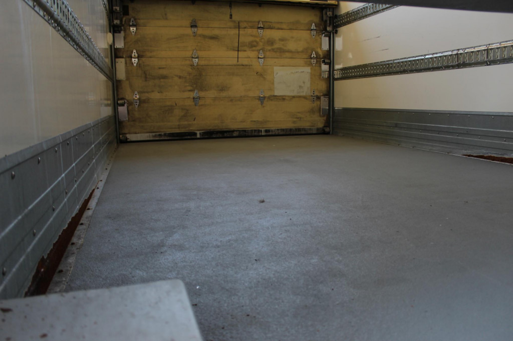 Renault D 7.5 E6 Kühler LBW+Rolltor Strom Klima 53Tkm! - Kølebil: billede 3 Renault D 7.5 E6 Kühler LBW+Rolltor Strom Klima 53Tkm! - Kølebil: billede 3
