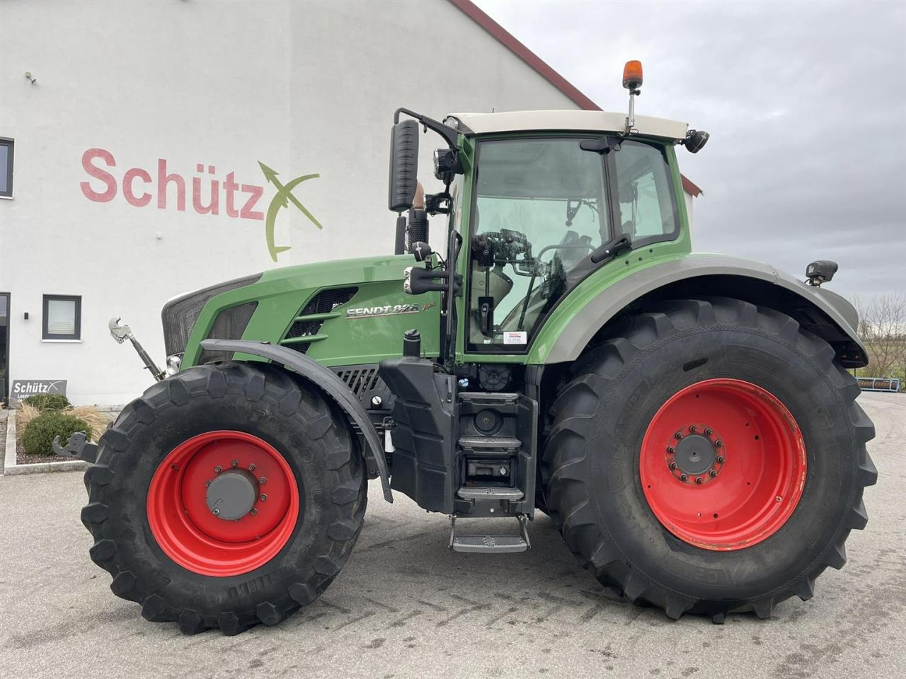 Fendt 828 Vario Profi Plus, GPS, FZW, 5DW, Baujahr 2014 - Traktor: billede 1 Fendt 828 Vario Profi Plus, GPS, FZW, 5DW, Baujahr 2014 - Traktor: billede 1