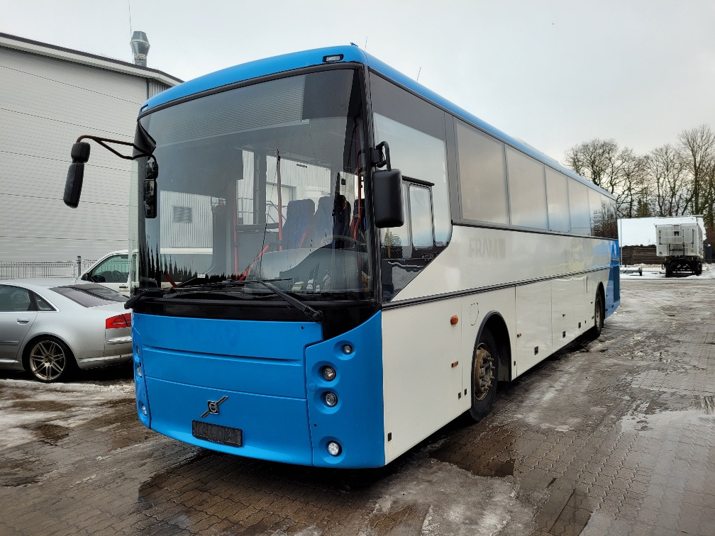 VOLVO B9R VEST HORISONT, KLIIMA, 7.2012, EURO 5, HANDICAP LIFT, 45 seats, 12,7m - Forstæder bus: billede 2 VOLVO B9R VEST HORISONT, KLIIMA, 7.2012, EURO 5, HANDICAP LIFT, 45 seats, 12,7m - Forstæder bus: billede 2