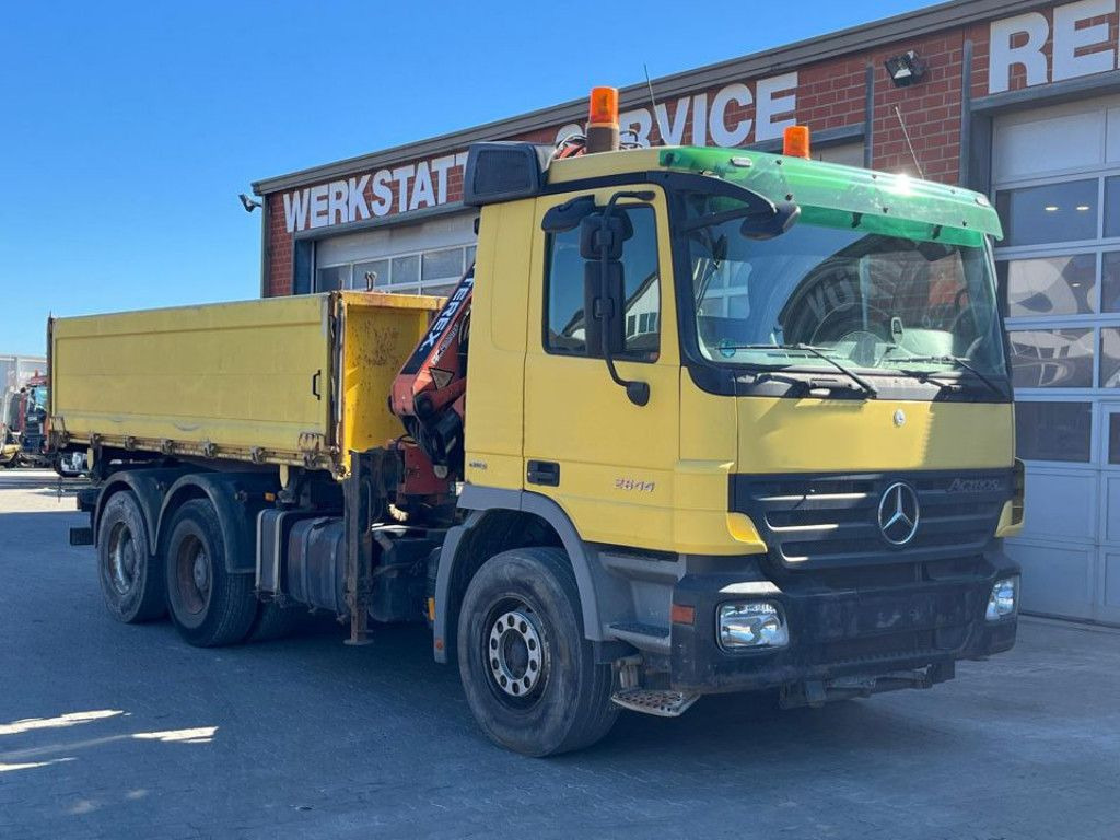 Mercedes-Benz Actros 2644 6x4 3-Achs Kipper Kran Funkt+Greifer - Tipvogn lastbil, Lastbil med kran: billede 2 Mercedes-Benz Actros 2644 6x4 3-Achs Kipper Kran Funkt+Greifer - Tipvogn lastbil, Lastbil med kran: billede 2
