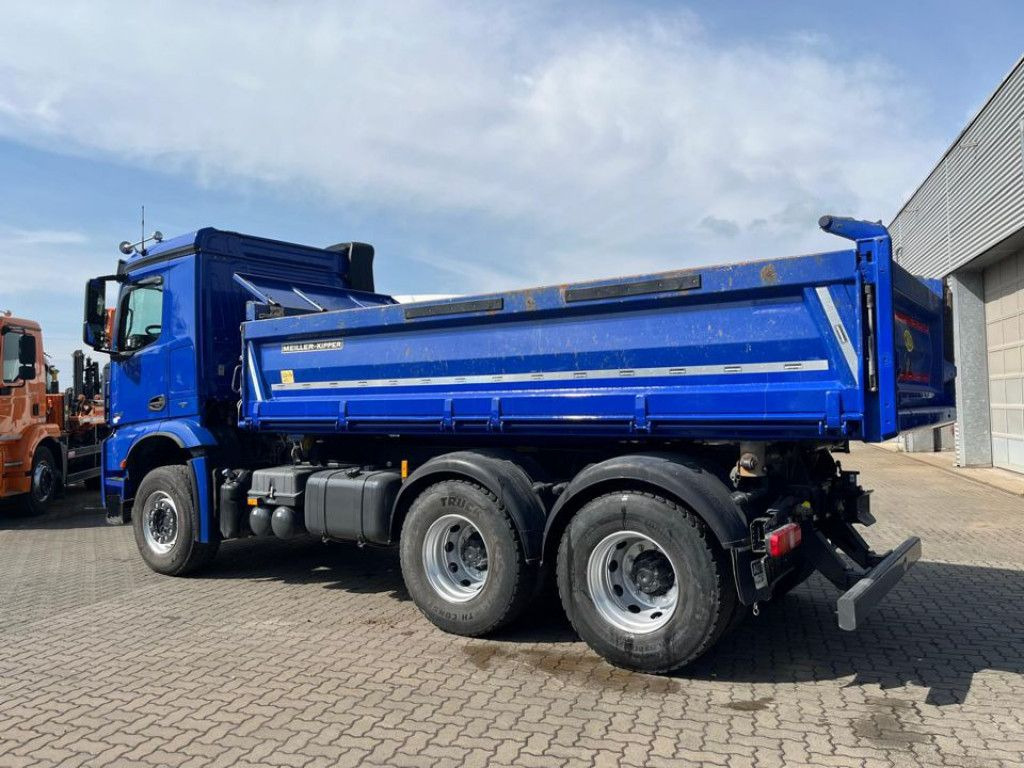Mercedes-Benz Arocs 2642 6x4 3-Achs Kipper Bordmatik nur 163TK - Tipvogn lastbil: billede 4 Mercedes-Benz Arocs 2642 6x4 3-Achs Kipper Bordmatik nur 163TK - Tipvogn lastbil: billede 4