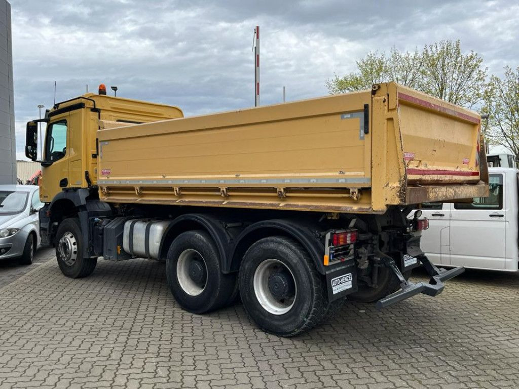 Mercedes-Benz Arocs 2643 K 6x4 3-Achs Kipper Blatt/Blatt, AP A - Tipvogn lastbil: billede 4 Mercedes-Benz Arocs 2643 K 6x4 3-Achs Kipper Blatt/Blatt, AP A - Tipvogn lastbil: billede 4