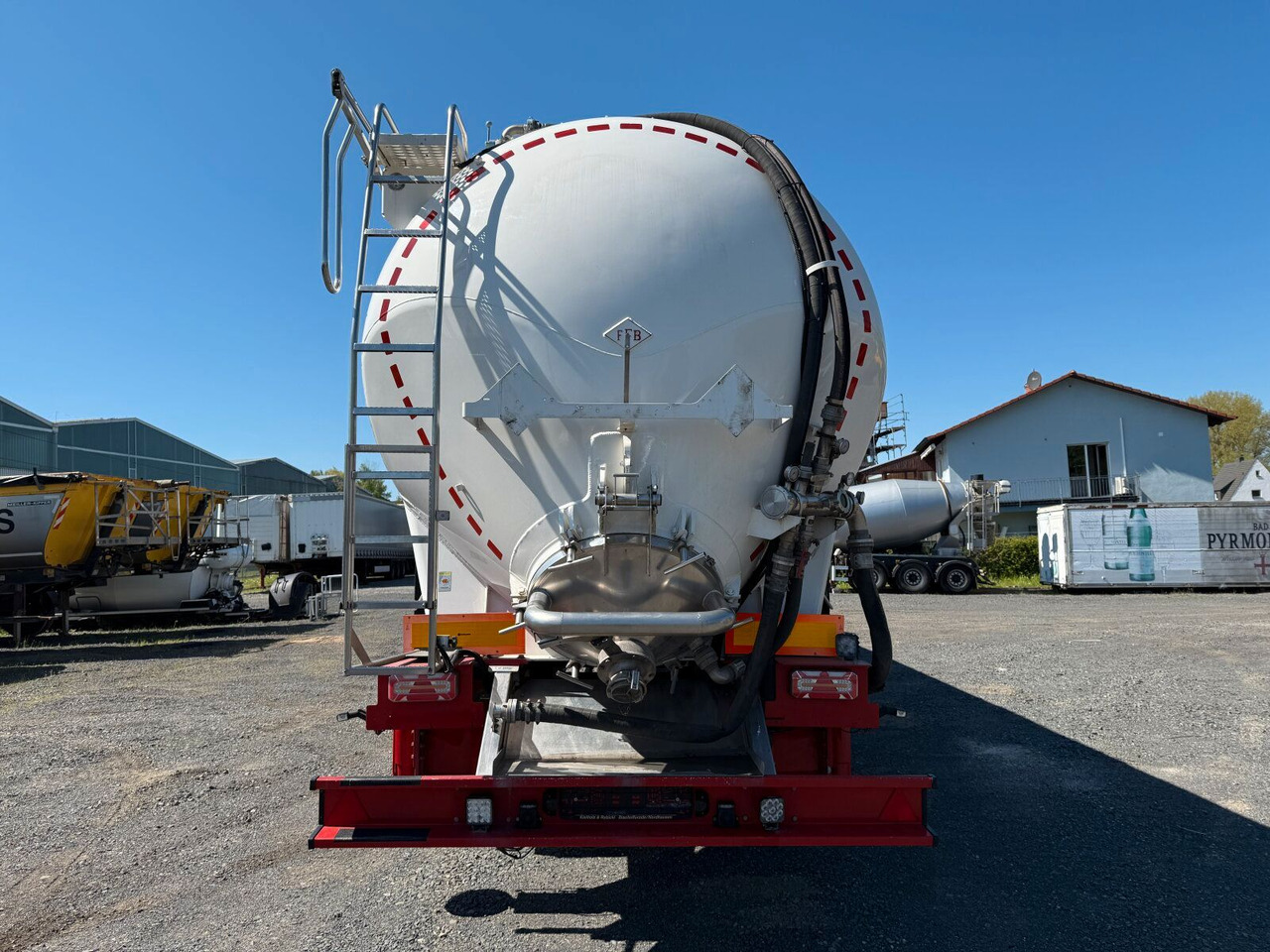 Feldbinder KIP 60.3 Silo 60.000 L 3 Achse ADR - Silotrailer: billede 4 Feldbinder KIP 60.3 Silo 60.000 L 3 Achse ADR - Silotrailer: billede 4