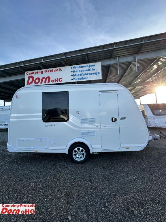 Tabbert Pantiga 390 WD 2,3 ehem. Messefahrzeug Tabbert Pantiga 390 WD 2,3 ehem. Messefahrzeug - Campingvogn: billede 1 Tabbert Pantiga 390 WD 2,3 ehem. Messefahrzeug Tabbert Pantiga 390 WD 2,3 ehem. Messefahrzeug - Campingvogn: billede 1