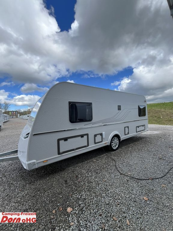 Tabbert Senara 550 E 2,3 Elektrische Fußbodenerwärmung Tabbert Senara 550 E 2,3 Elektrische Fußbodenerwärmung - Campingvogn: billede 4 Tabbert Senara 550 E 2,3 Elektrische Fußbodenerwärmung Tabbert Senara 550 E 2,3 Elektrische Fußbodenerwärmung - Campingvogn: billede 4