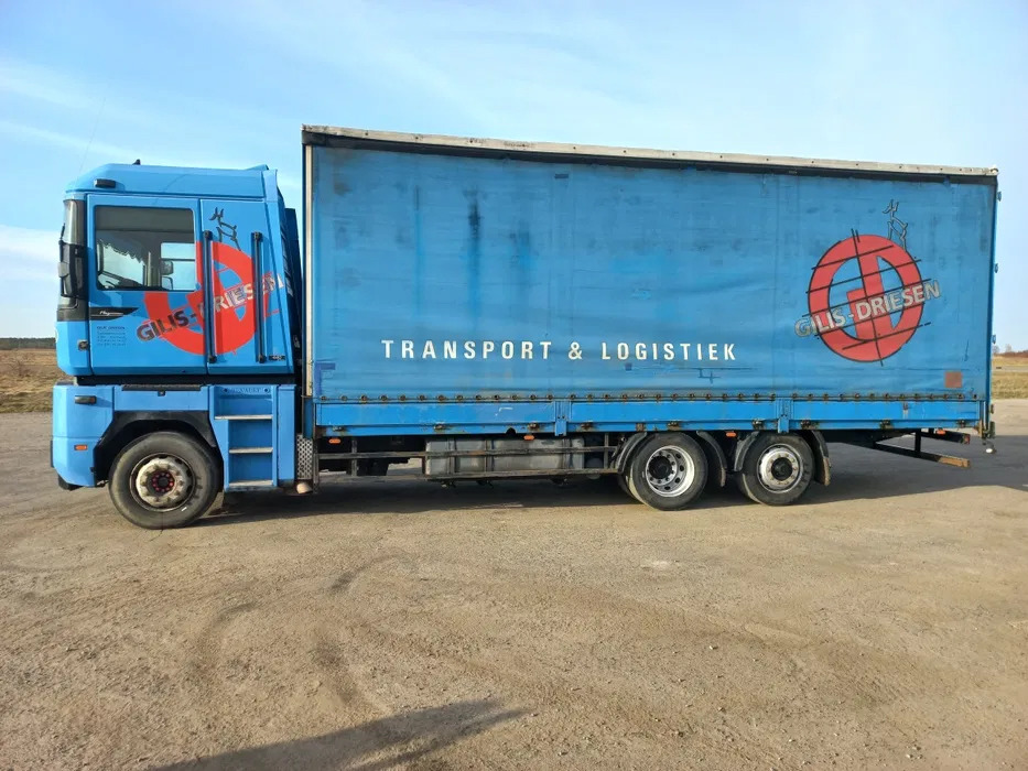 RENAULT Magnum 440 - Lastbil med presenning: billede 4 RENAULT Magnum 440 - Lastbil med presenning: billede 4
