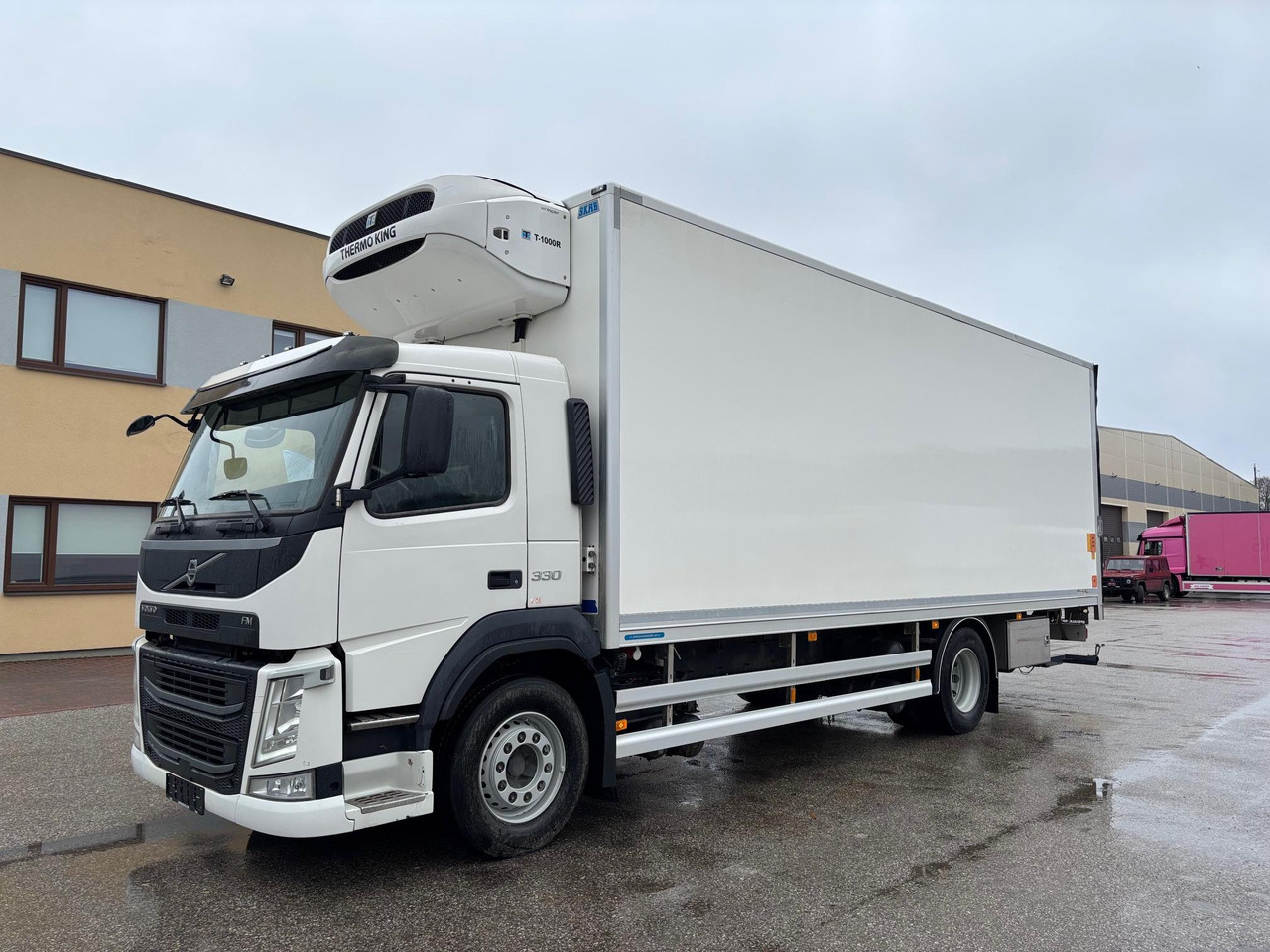 VOLVO FM330 - Kølevogn lastbil: billede 4 VOLVO FM330 - Kølevogn lastbil: billede 4