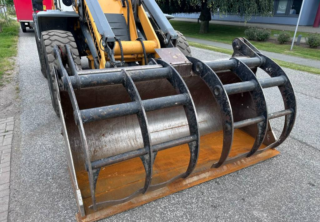 Leje en Liebherr L 514 Stereo +30 Kmh Klima 3er Kreis Greifschaufel  Liebherr L 514 Stereo +30 Kmh Klima 3er Kreis Greifschaufel: billede 28