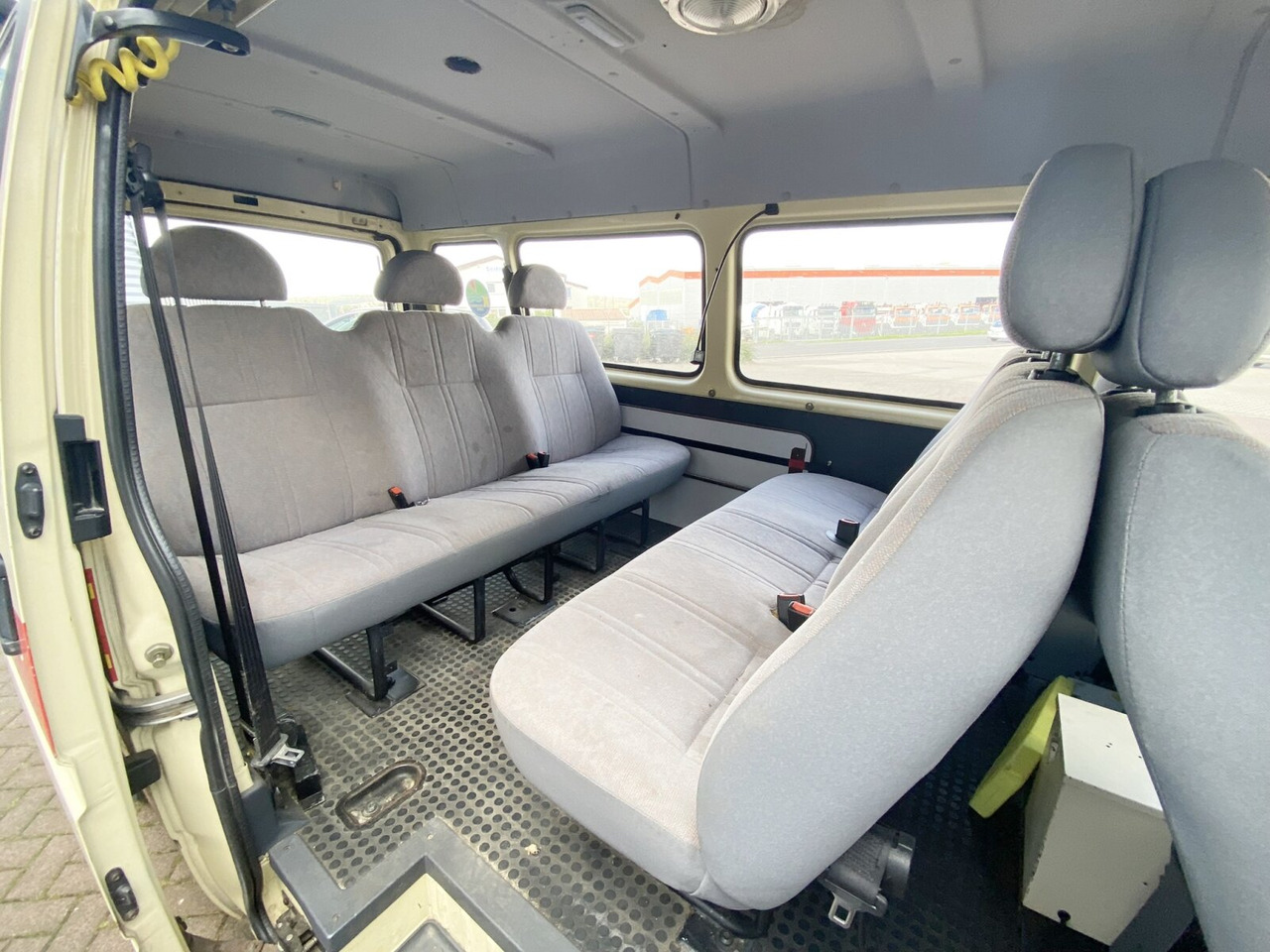 Ford Transit 2.5 4x2 Transit 2.5 4x2, Personentransporter, 8 Sitze - Minibus, Persontransport: billede 2 Ford Transit 2.5 4x2 Transit 2.5 4x2, Personentransporter, 8 Sitze - Minibus, Persontransport: billede 2