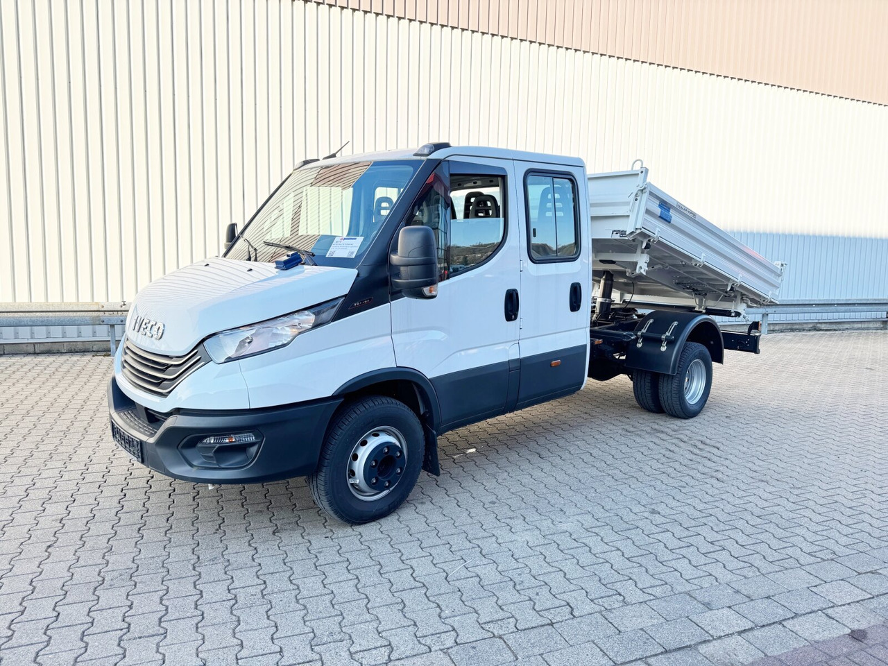 Iveco Daily 70C18 Doka 4x2 Daily 70C18 Doka 4x2 - Tipvogn lastbil: billede 1 Iveco Daily 70C18 Doka 4x2 Daily 70C18 Doka 4x2 - Tipvogn lastbil: billede 1