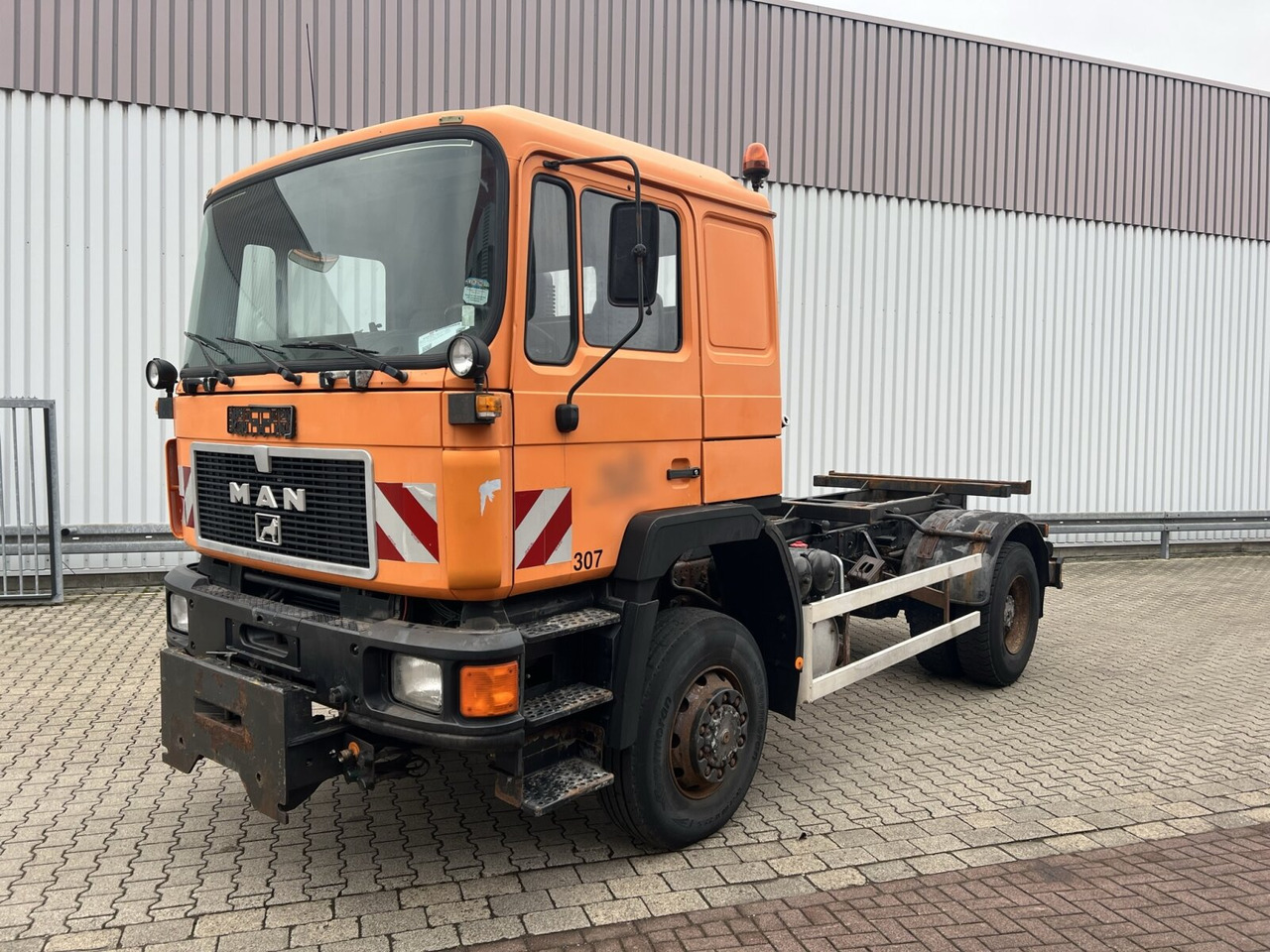 MAN 19.292/402 FAK 4x4 BB 19.292/402 FAK 4x4 BB, 6-Zylinder, Winterdienstausstattung - Lastbil chassis: billede 1 MAN 19.292/402 FAK 4x4 BB 19.292/402 FAK 4x4 BB, 6-Zylinder, Winterdienstausstattung - Lastbil chassis: billede 1