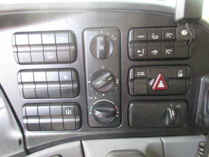 Mercedes-Benz Actros 1841L 4x2 1841L 4x2 Lück Getreidekipper, Retarder, 2x VORH.! - Tipvogn lastbil: billede 3 Mercedes-Benz Actros 1841L 4x2 1841L 4x2 Lück Getreidekipper, Retarder, 2x VORH.! - Tipvogn lastbil: billede 3