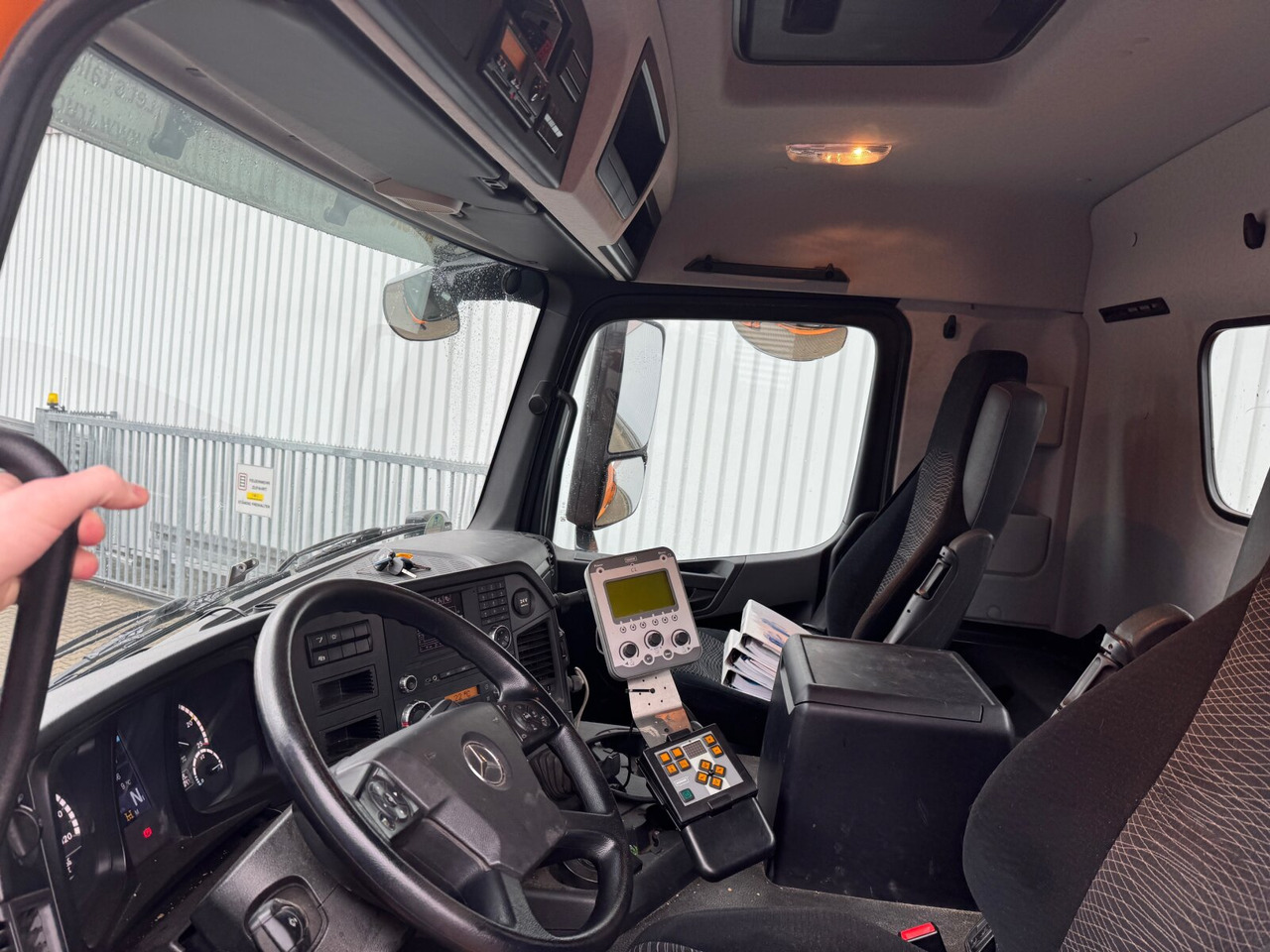 Mercedes-Benz Arocs 2036 AK 4x4 Arocs 2036 AK 4x4, Grounder, Motorabtrieb, Bordmatik, Winterdienstausstattung - Tipvogn lastbil: billede 4 Mercedes-Benz Arocs 2036 AK 4x4 Arocs 2036 AK 4x4, Grounder, Motorabtrieb, Bordmatik, Winterdienstausstattung - Tipvogn lastbil: billede 4