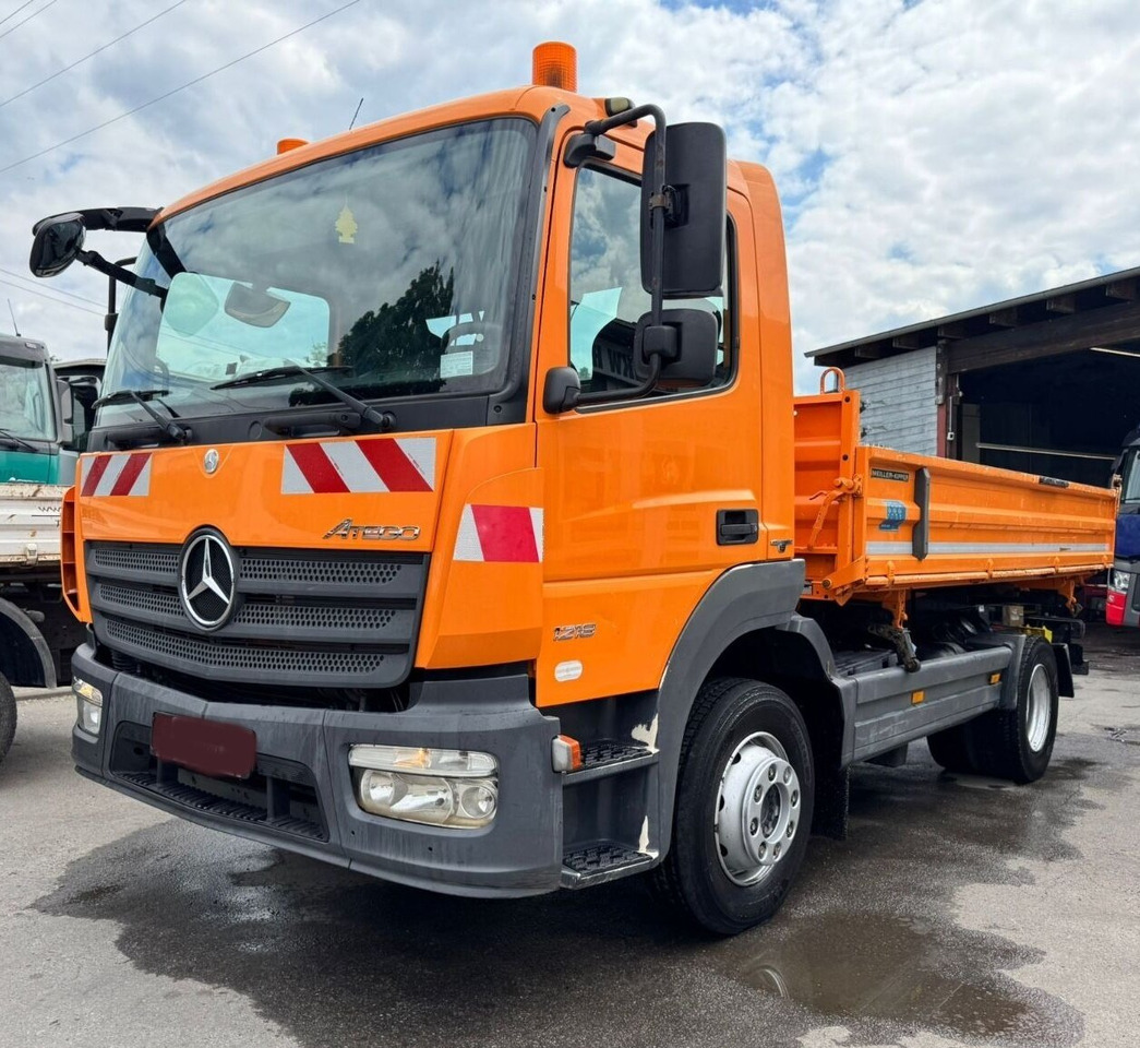 Mercedes-Benz Atego 1218/21 K Atego 1218/21 K, AHK - Tipvogn lastbil: billede 1 Mercedes-Benz Atego 1218/21 K Atego 1218/21 K, AHK - Tipvogn lastbil: billede 1