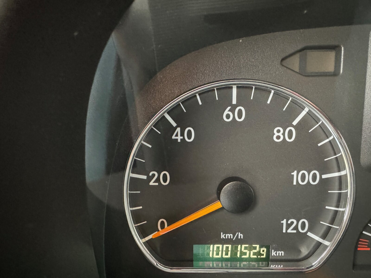 Mercedes-Benz Axor 1833 L 4x2 Axor 1833 L 4x2, Getränkekoffer - Lastbil varevogn: billede 4 Mercedes-Benz Axor 1833 L 4x2 Axor 1833 L 4x2, Getränkekoffer - Lastbil varevogn: billede 4