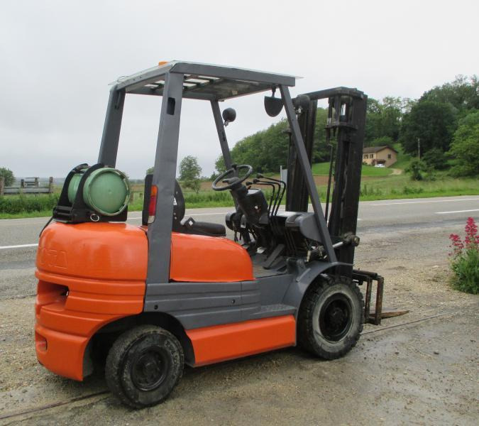Toyota 426FGF25 - Gaffeltruck: billede 2 Toyota 426FGF25 - Gaffeltruck: billede 2