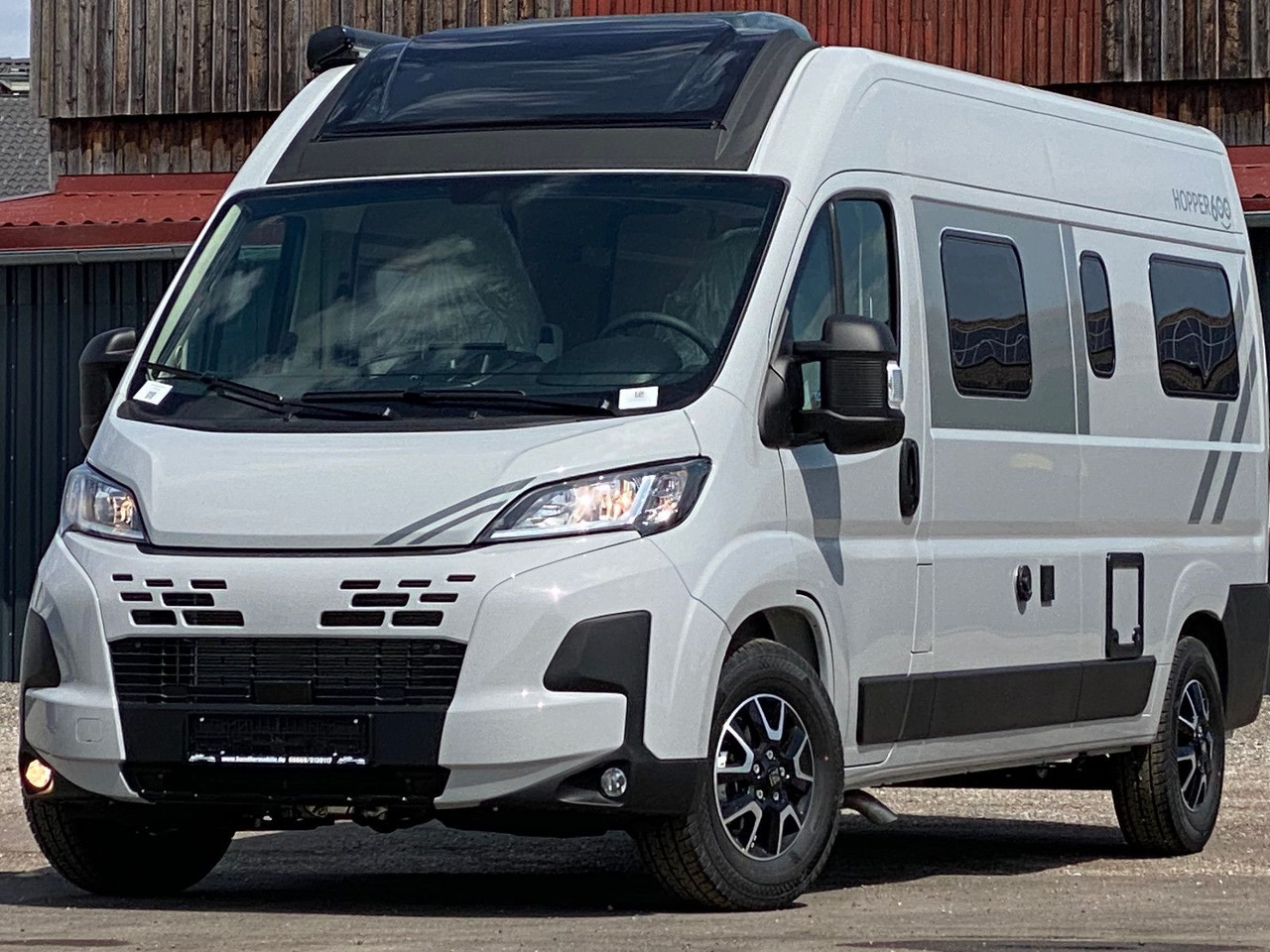 LMC INNOVAN 600 ,Dieselheizung,Modell 25 Skyroof - Camper van: billede 1 LMC INNOVAN 600 ,Dieselheizung,Modell 25 Skyroof - Camper van: billede 1