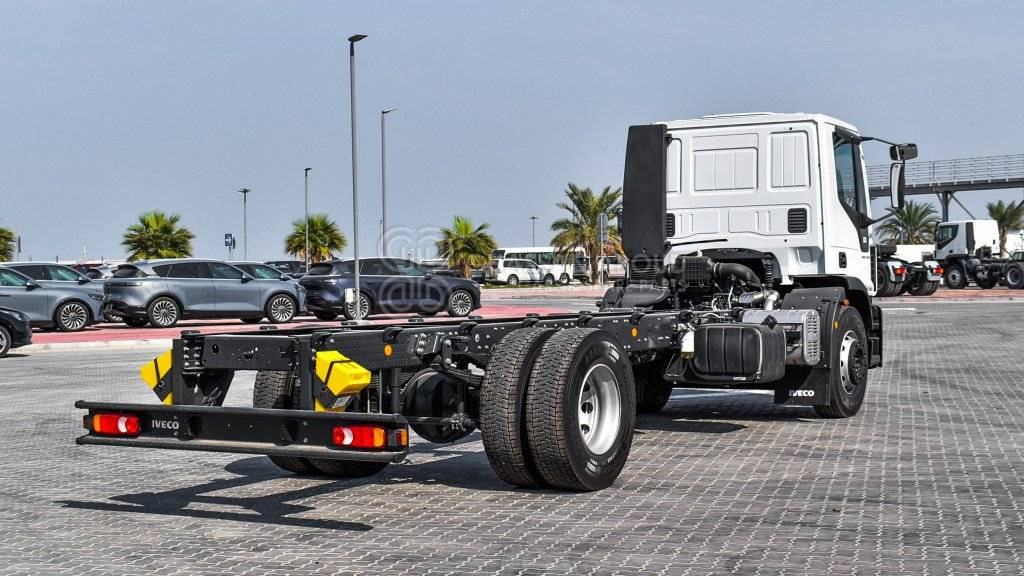 IVECO EUROCARGO ML180 Chassis 4×2, 19 Ton Approx. MY25 - Lastbil chassis: billede 4 IVECO EUROCARGO ML180 Chassis 4×2, 19 Ton Approx. MY25 - Lastbil chassis: billede 4