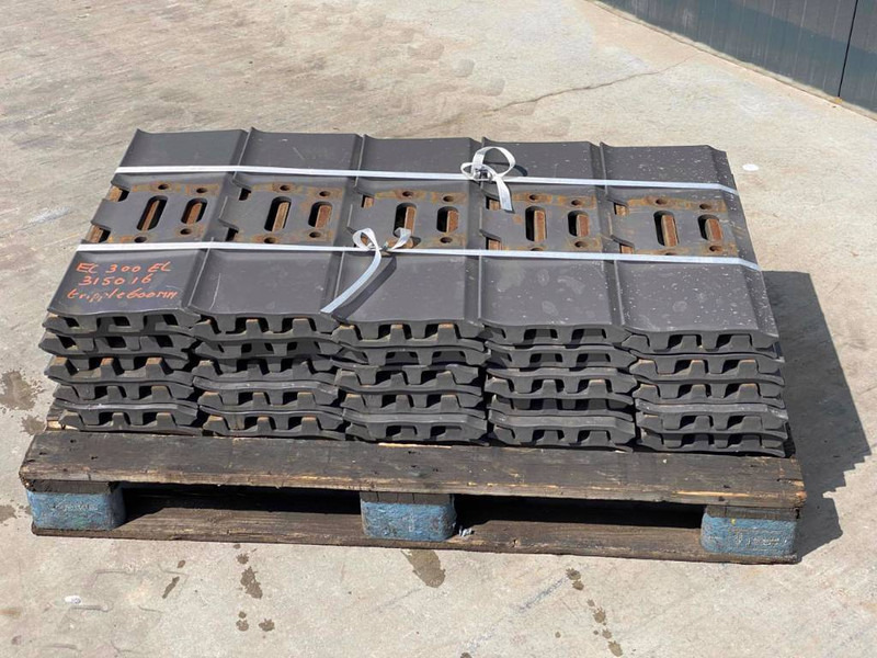 Hitachi EX270 / EX300 / EX310 Shoes/Pads - Ramme/ Chassis for Entreprenørmaskin: billede 4 Hitachi EX270 / EX300 / EX310 Shoes/Pads - Ramme/ Chassis for Entreprenørmaskin: billede 4
