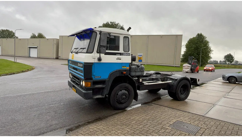 DAF 2500 Daf 2500 TI chassis - Trækker: billede 2 DAF 2500 Daf 2500 TI chassis - Trækker: billede 2