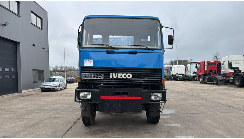 Iveco Magirus 170 - 23 (GRAND PONT / LAMES / PARFAIT ETAT / 4x4) - Tipvogn lastbil: billede 2 Iveco Magirus 170 - 23 (GRAND PONT / LAMES / PARFAIT ETAT / 4x4) - Tipvogn lastbil: billede 2