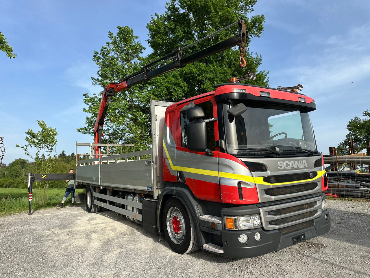 SCANIA P410 Euro6 4x2 Palfinger 13001 - Lastbil med lad, Lastbil med kran: billede 2 SCANIA P410 Euro6 4x2 Palfinger 13001 - Lastbil med lad, Lastbil med kran: billede 2