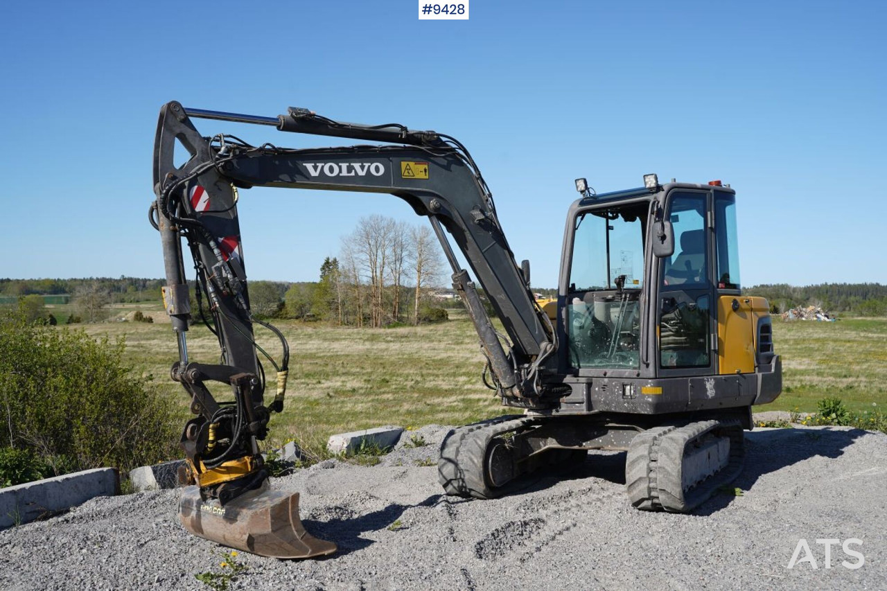 VOLVO EC 55 with tools (VIDEO) - Minigravemaskine: billede 1 VOLVO EC 55 with tools (VIDEO) - Minigravemaskine: billede 1
