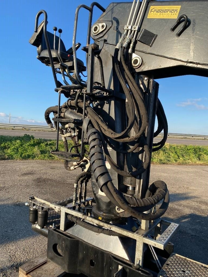 Lastbilkran for Lastbil Loglift F281S-86 a réparer: billede 30