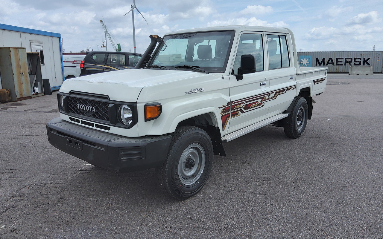 Toyota Toyota Land cruiser 79 grj double cabin 4.0L Petrol Manual 5 SEATS/PLACES - Bil: billede 1 Toyota Toyota Land cruiser 79 grj double cabin 4.0L Petrol Manual 5 SEATS/PLACES - Bil: billede 1