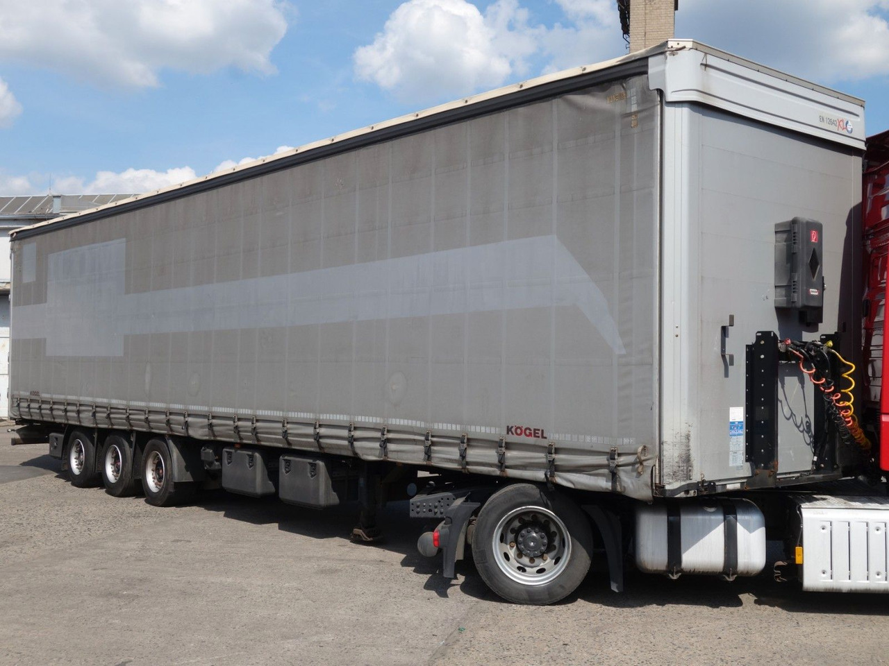 Kögel SN24 MEGA, Liftachse, SAF Achsen - Gardintrailer: billede 4 Kögel SN24 MEGA, Liftachse, SAF Achsen - Gardintrailer: billede 4